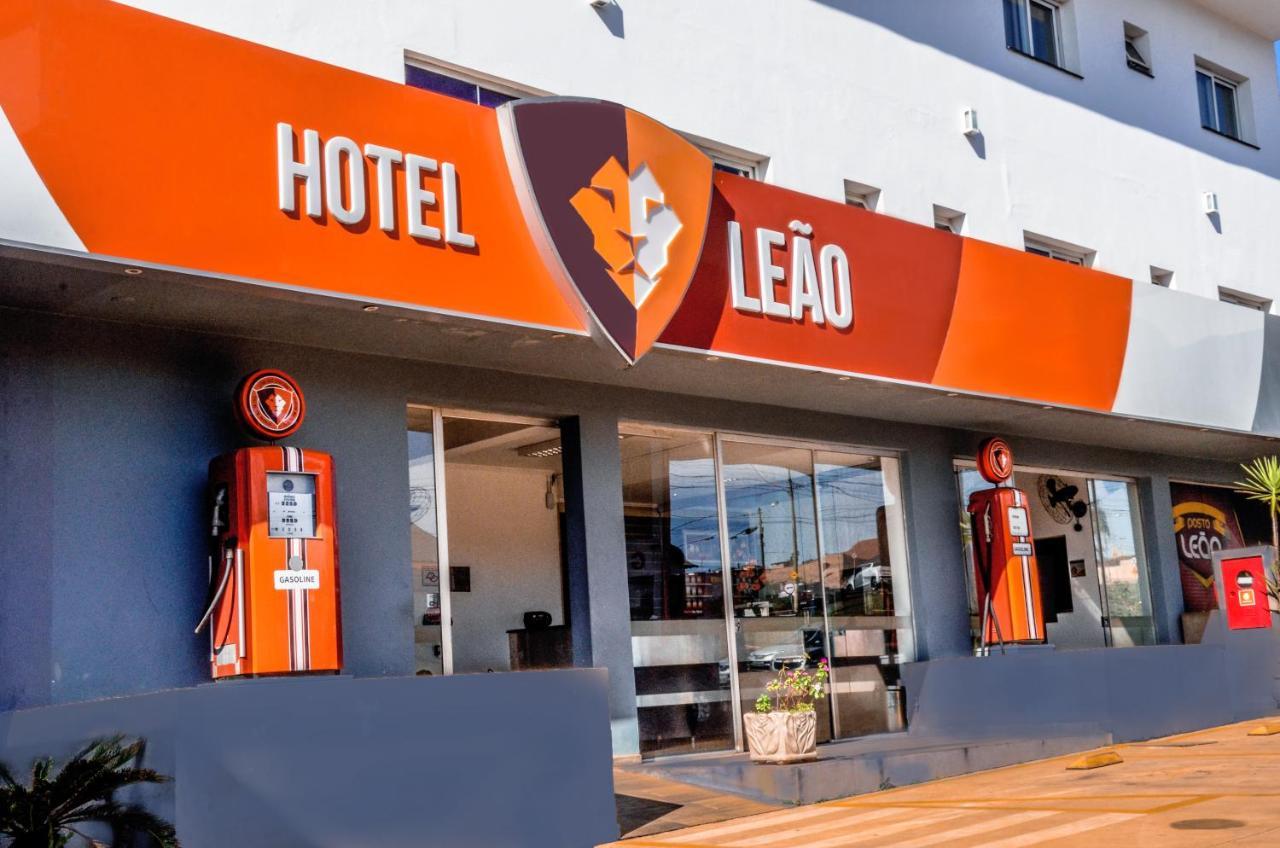 Hotel Pousada Do Leao Ленсойс-Паулиста Экстерьер фото